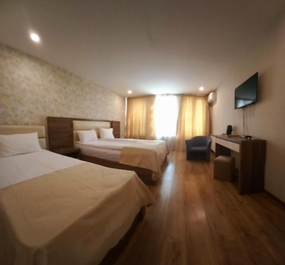 Hotel Lile 트빌리시 외부 사진
