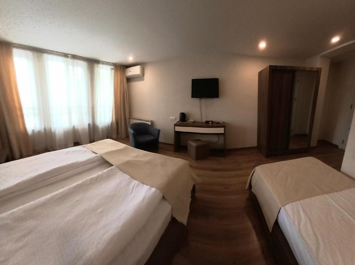 Hotel Lile 트빌리시 외부 사진